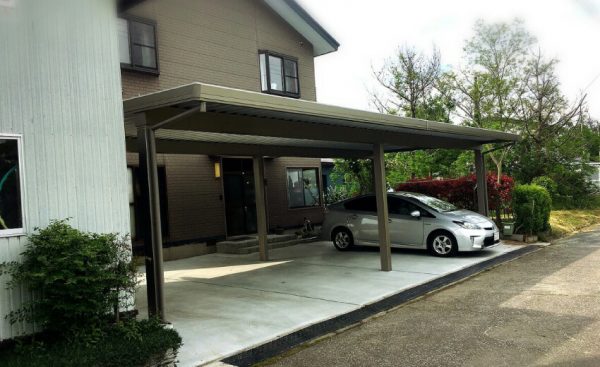 潟上市Ｓ様邸リフォーム（圧巻の4台置きカーポート）
