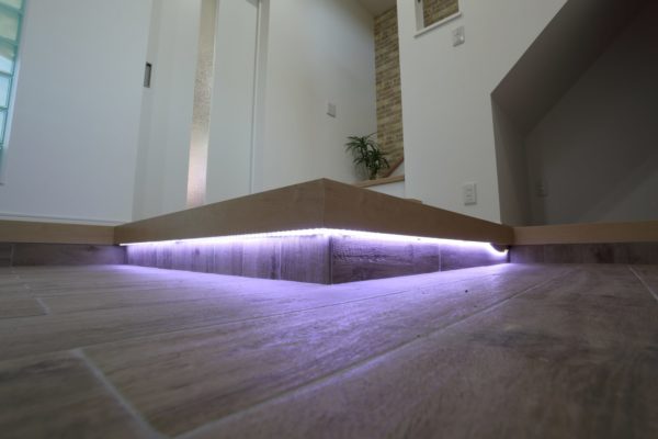 秋田市,新築,玄関,玄関ホール,間接照明,仁井田