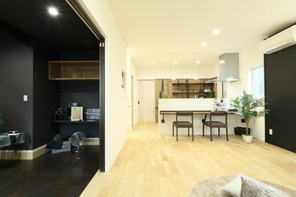 秋田市,新築,リビング,リビングダイニングキッチン,トレーニングスペース,新屋,日吉町