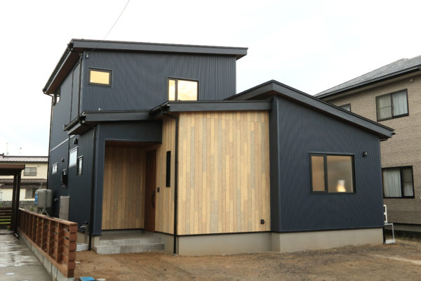 男鹿市船越Ｔ様邸【はじまり】＠トランザム+金属SD